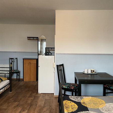 Pension&Hostel Anna - Monteurzimmer ميونيخ المظهر الخارجي الصورة