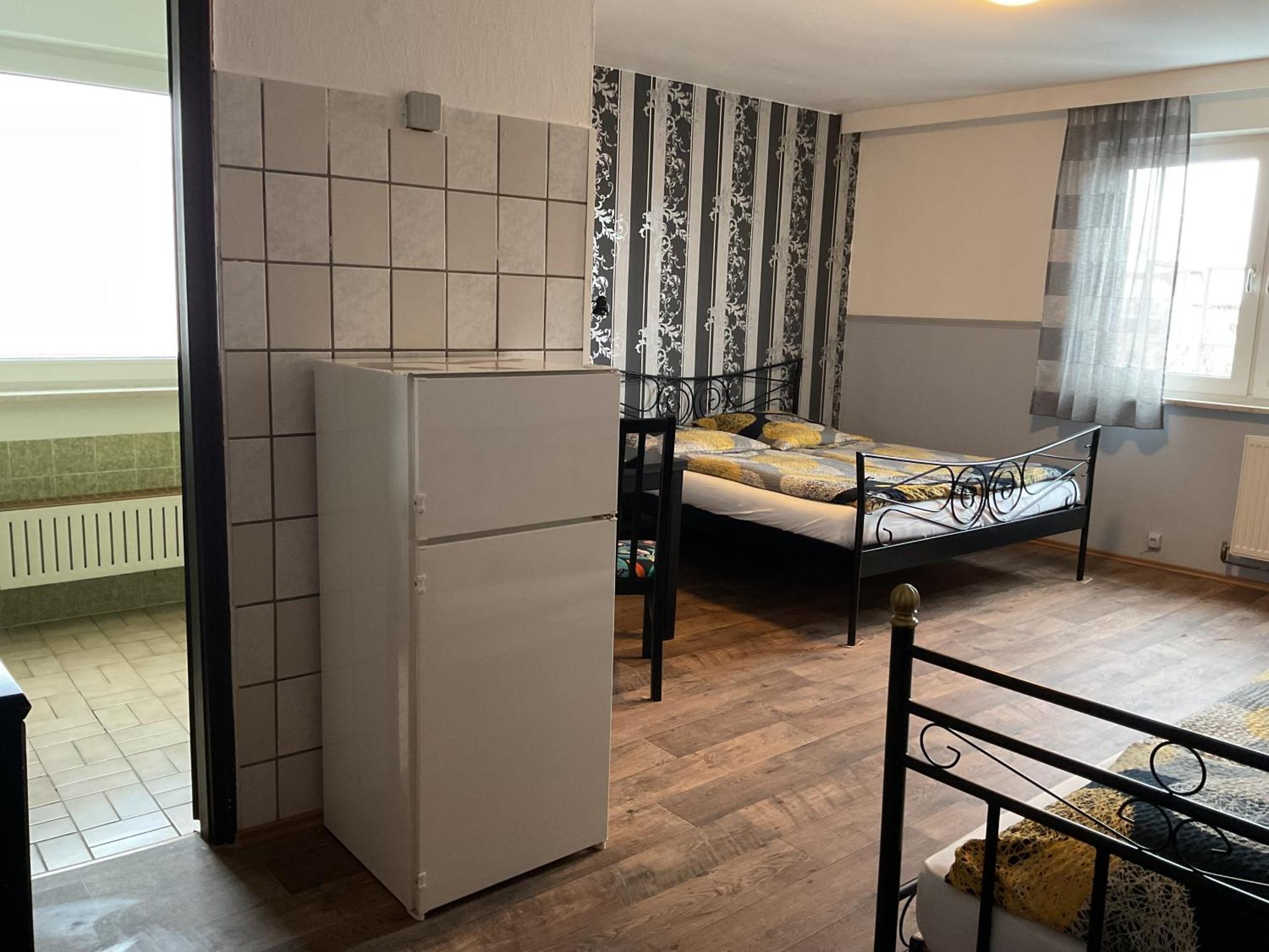 Pension&Hostel Anna - Monteurzimmer ميونيخ المظهر الخارجي الصورة