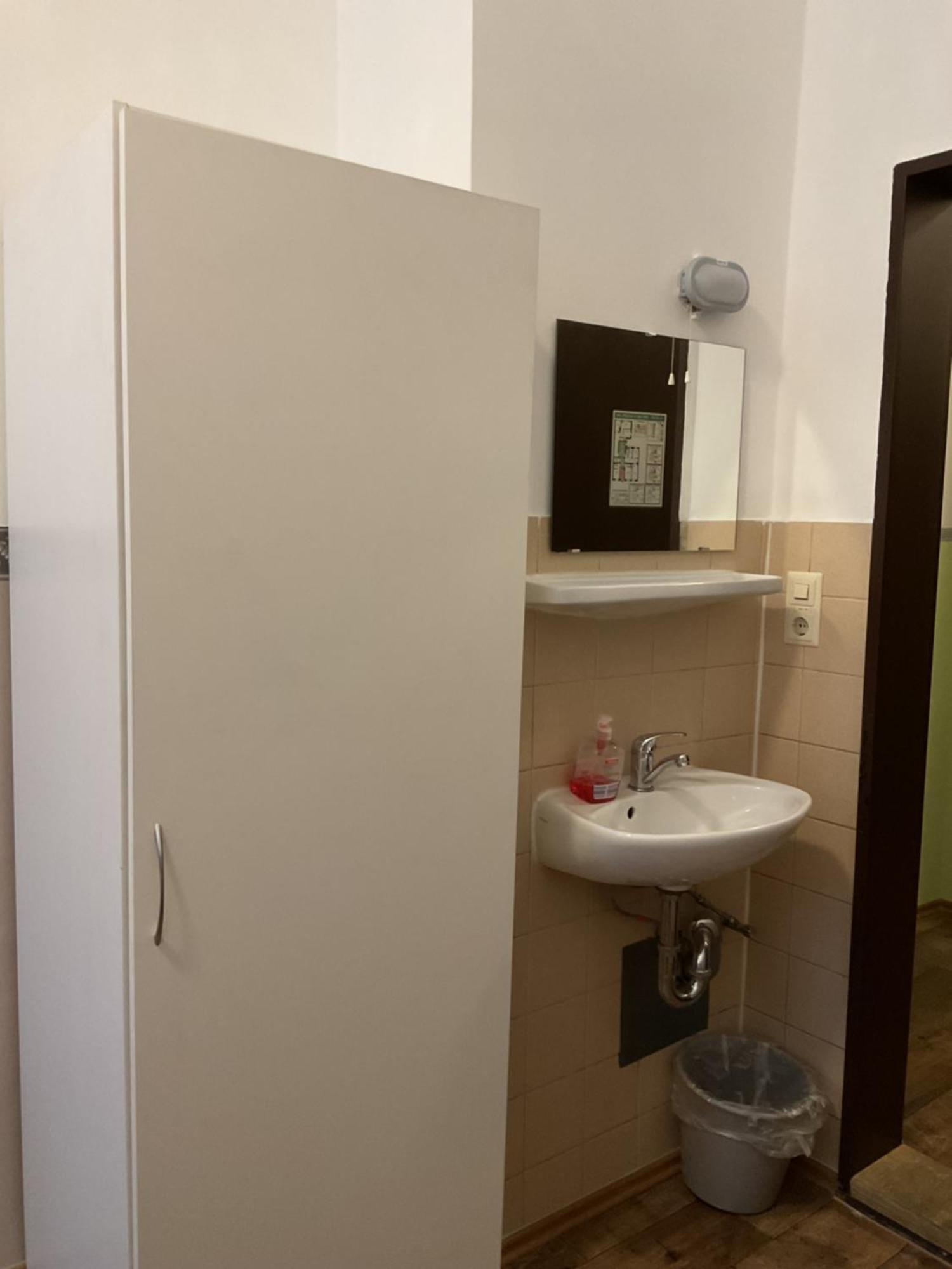 Pension&Hostel Anna - Monteurzimmer ميونيخ المظهر الخارجي الصورة