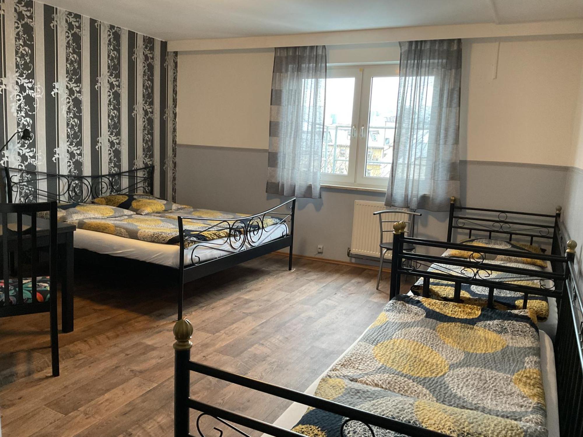 Pension&Hostel Anna - Monteurzimmer ميونيخ المظهر الخارجي الصورة